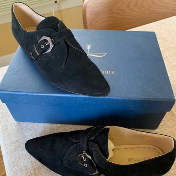 Beautiful Suede shoes size 6- 6.5 - Picture 1 of 3